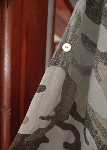 Kadın Kamuflaj Desenli Uzun Gömlek - Görsel 7