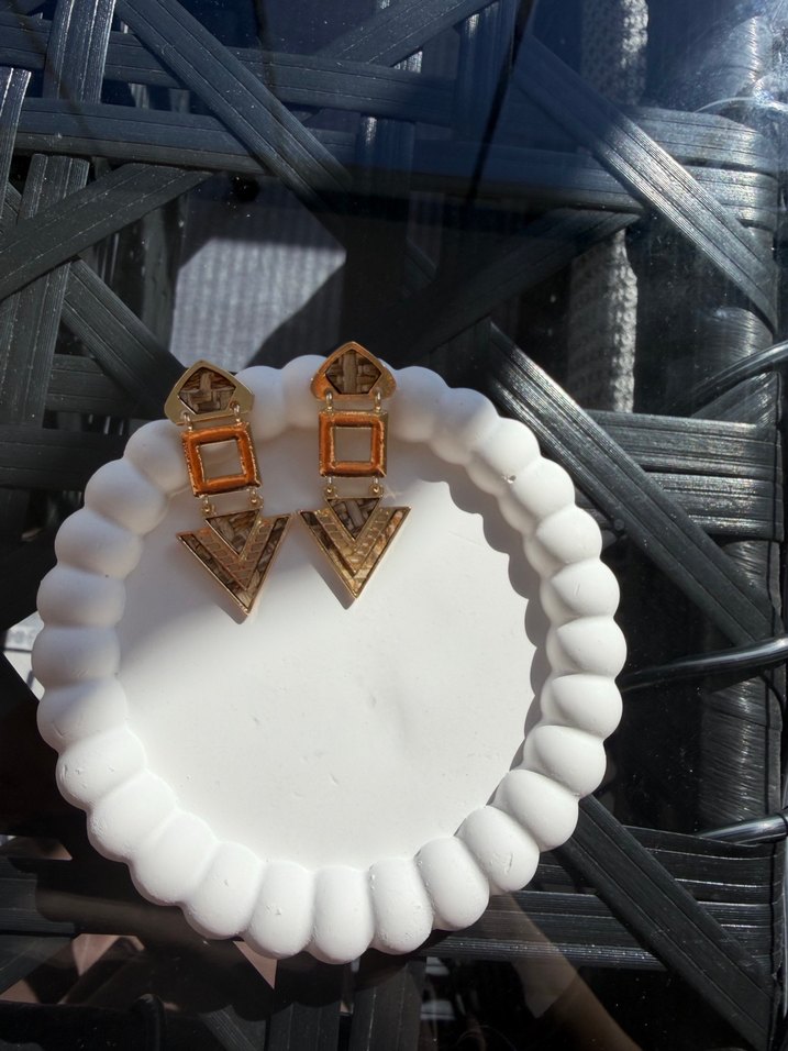 Mini Altın Boncuklu Bohem Küpe - Görsel 2