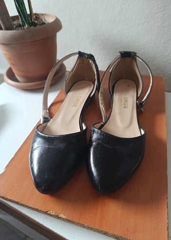 Siyah Kadın Babet - Görsel 2