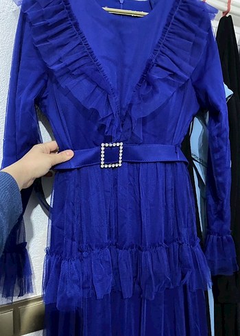 Uzun Lacivert Fırfırlı Kadın Elbise - Görsel 2