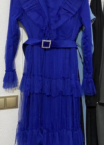 Uzun Lacivert Fırfırlı Kadın Elbise - Görsel 3