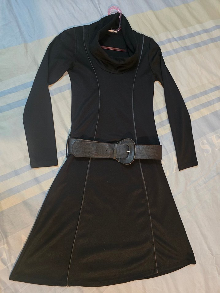 Deri Kemerli Uzun Kollu Siyah Gotik Elbise - Görsel 2