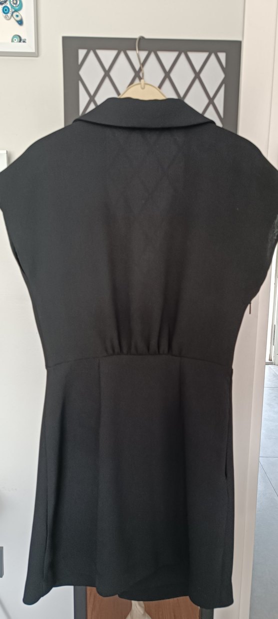 Siyah V Yakalı Drapeli Şık Kadın Elbise - Görsel 4