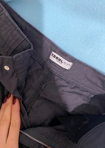 Gri Bel Detaylı Gevşek Kesim Kadın Kot Pantolon - Görsel 2