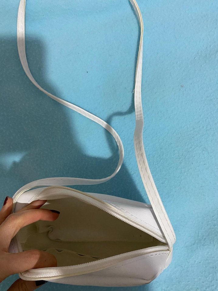 Minimalist Beyaz Deri Kadın Çapraz Çanta - Görsel 2