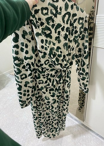 Yeşil Desenli Uzun Kollu Midi Kadın Elbise - Görsel 2