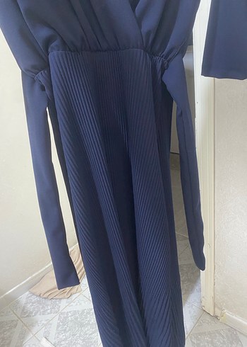 Zara Lacivert V Yakalı elbise - Görsel 2