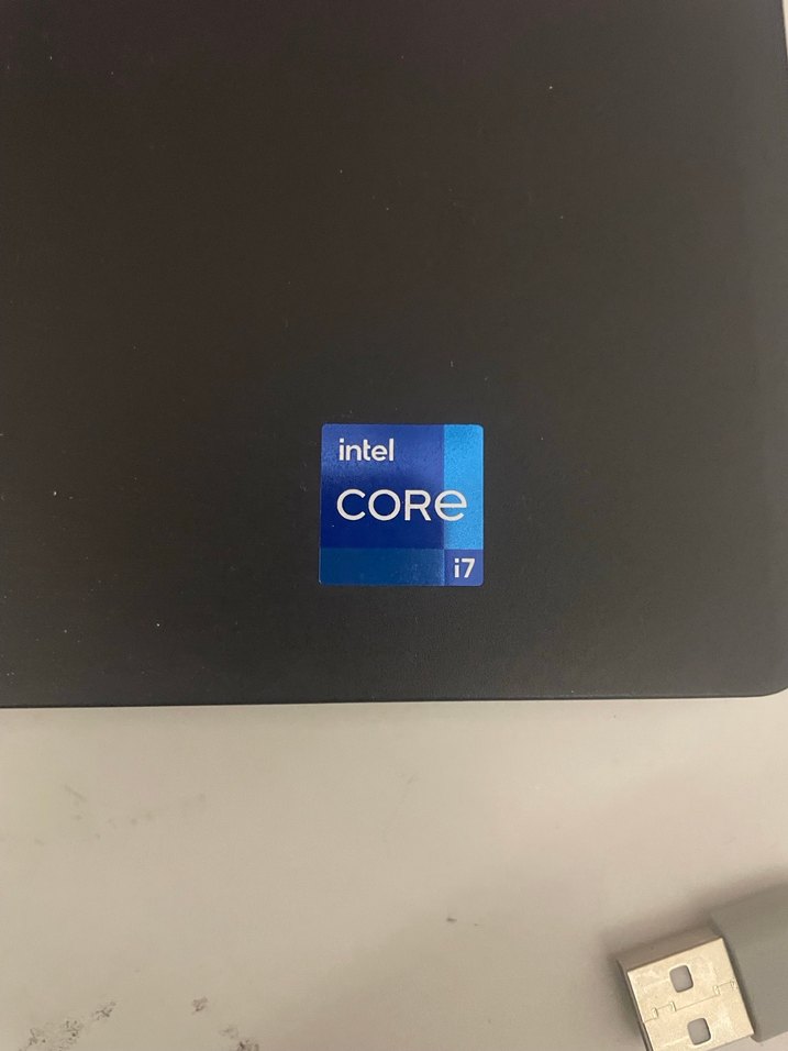 Siyah Dell Laptop - Görsel 2