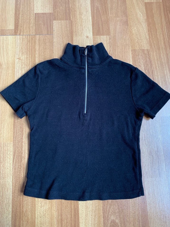 Fermuarlı Yüksek Yakalı Crop Top - Görsel 5