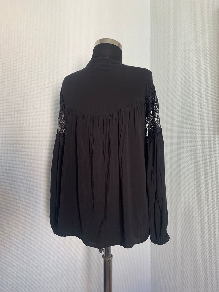 Püsküllü Siyah Bohem Nakışlı Uzun Kollu Bluz - Görsel 4