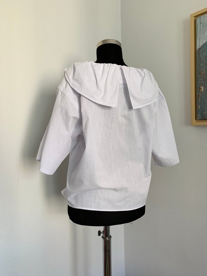 Düğmeli Geniş Yaka Keten Gömlek - Görsel 5