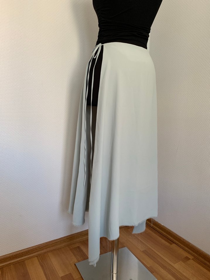 Asimetrik Yırtmaçlı Etek - Görsel 5