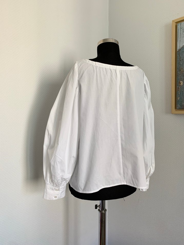 Kayık Yaka Gömlek - Görsel 3