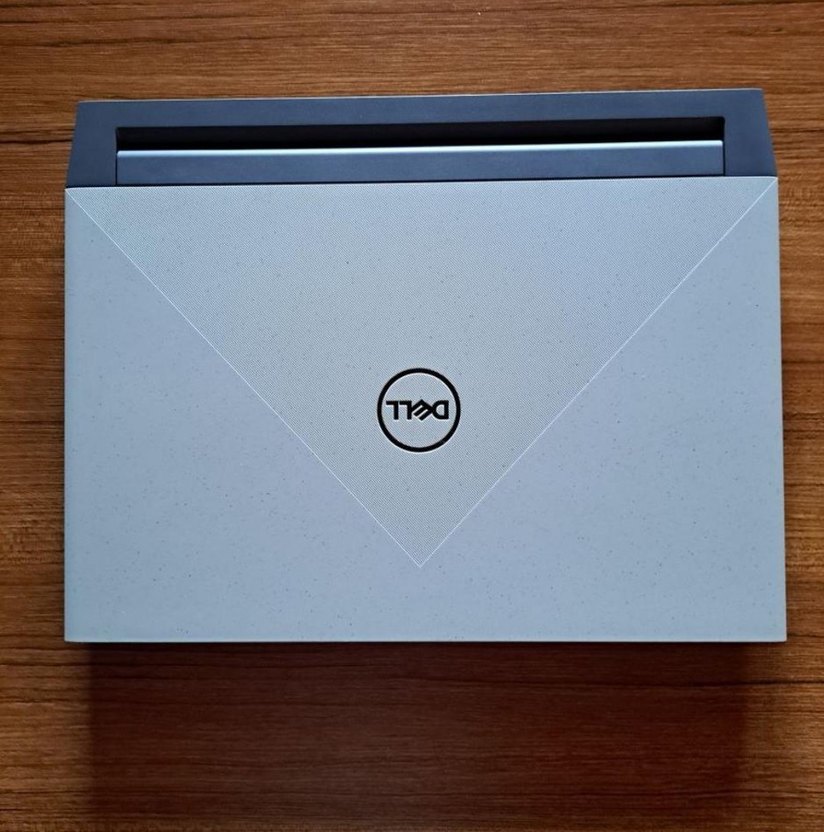 Mavi Dell Laptop - Görsel 3