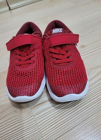 Nike Kırmızı Unisex çocuk ayakkabı 29,5