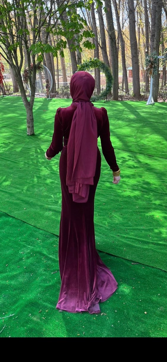 Bordo Kadife Uzun Kollu V Yaka Abiye Elbise - Görsel 2