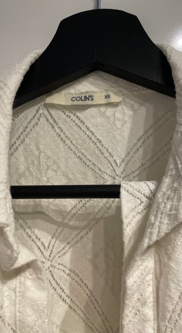 Nakışlı V-Yaka Kolsuz Mini Elbise - Görsel 4