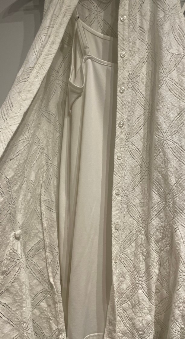 Nakışlı V-Yaka Kolsuz Mini Elbise - Görsel 2