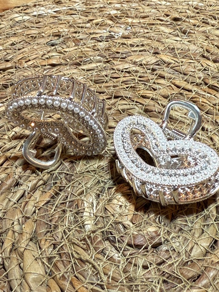 Boncuk Detaylı Beyaz Metal Saç Mandalı - Görsel 3