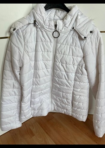 Düğmeli Beyaz Kadın Mont - Görsel 2