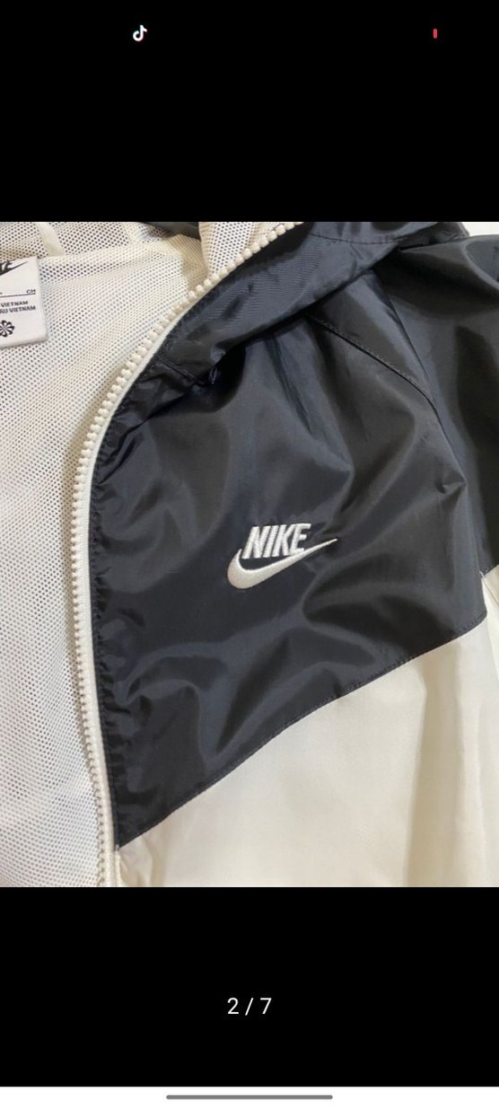 Nike Erkek Beyaz Siyah Fermuarlı Windrunner Mont - Görsel 2