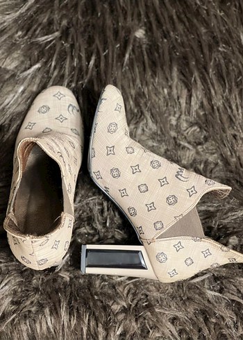 Bej Desenli Kadın Topuklu Botlar - Görsel 4