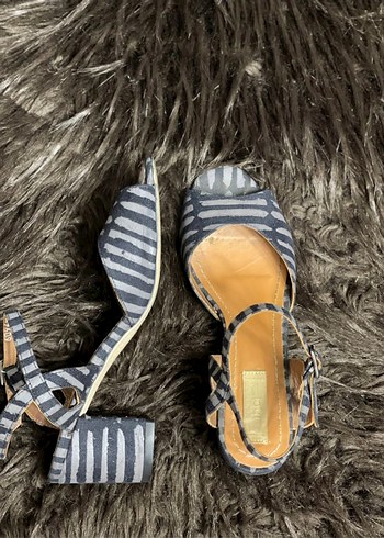 Parlak Mavi Bağlamalı Kadın Topuklu Sandalet - Görsel 3