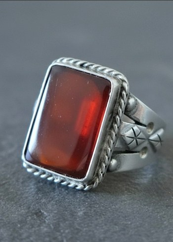 Erkek Gümüş Yüzük - Özel Kesim Kırmızı Akik Taşlı - Görsel 2