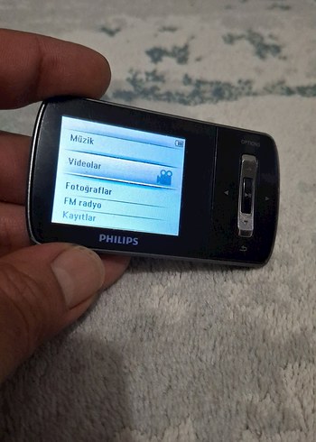 Philips Mp3 4 Muzik Calar 8gb Radyolu