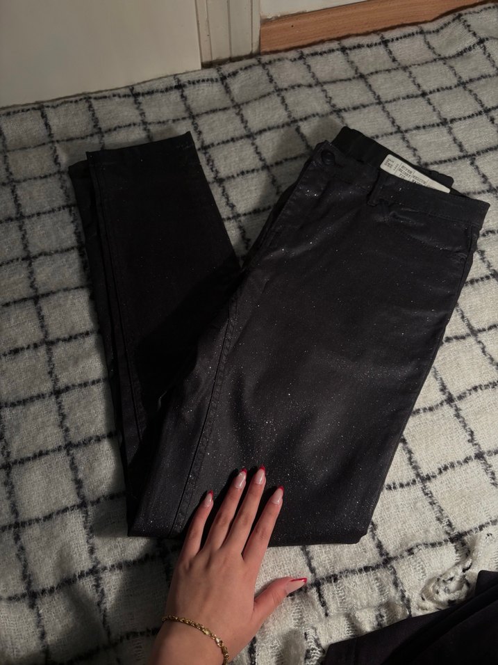 Kadın Siyah Dar Kesim simli esnek pantolon - Görsel 4