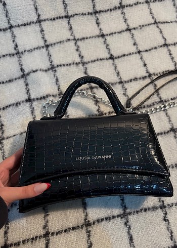 Siyah Zincir Detaylı Desenli Deri Çanta - Görsel 5