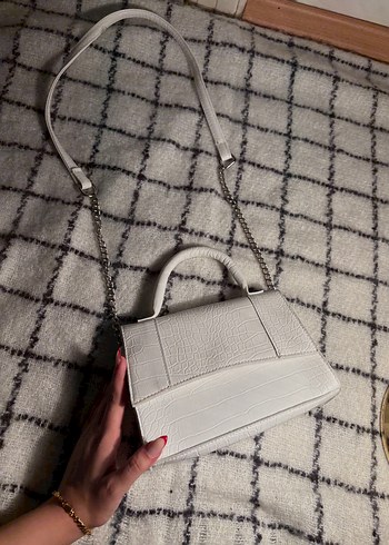 Zincir Detaylı Beyaz Yılan Desenli Kadın Çanta - Görsel 4