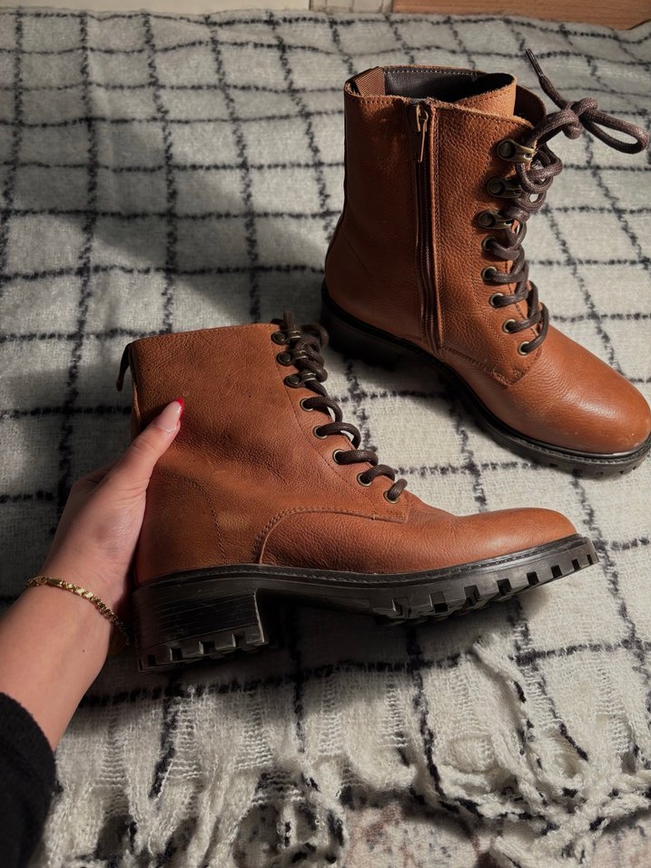 kahverengi bot - Görsel 4