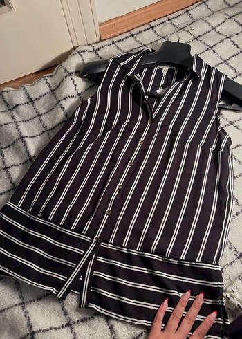 koton Düğmeli Siyah Çizgili Kolsuz gömlek - Görsel 4