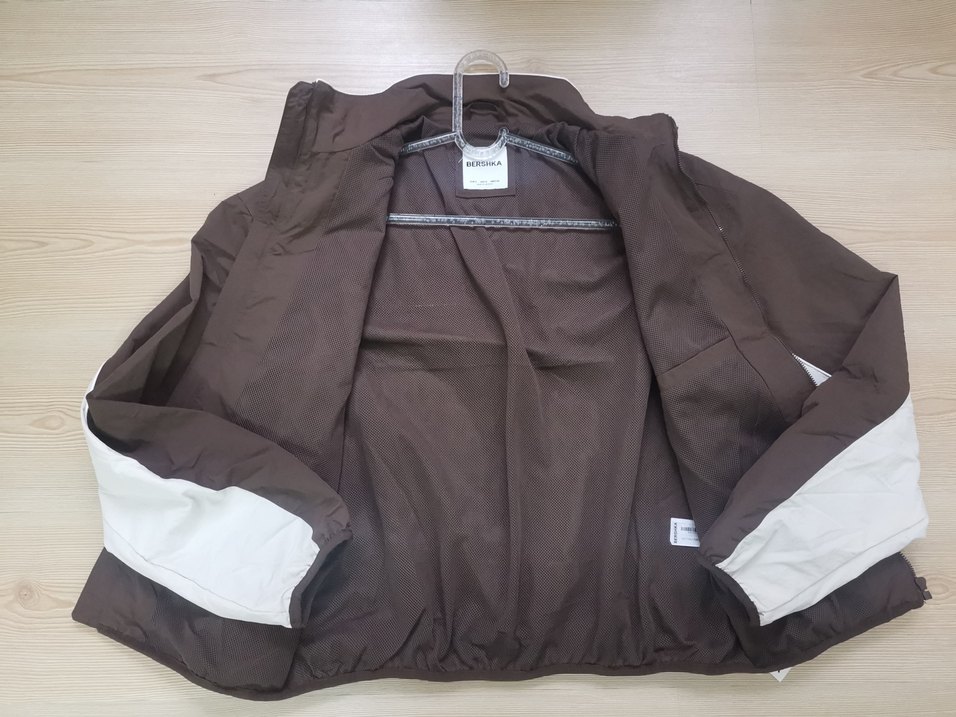 Bershka teknik spor ceket sıfır etiketli - Görsel 2