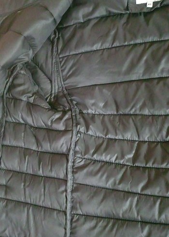 Siyah Kapüşonlu Kadın Kışlık Mont - Görsel 6