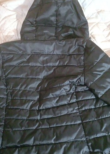 Siyah Kapüşonlu Kadın Kışlık Mont - Görsel 9