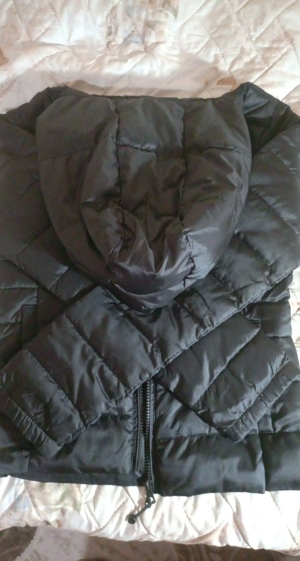 Siyah Kapüşonlu Kadın Kışlık Mont - Görsel 4