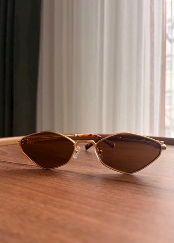 Miu Miu Güneş Gözlük - Görsel 4