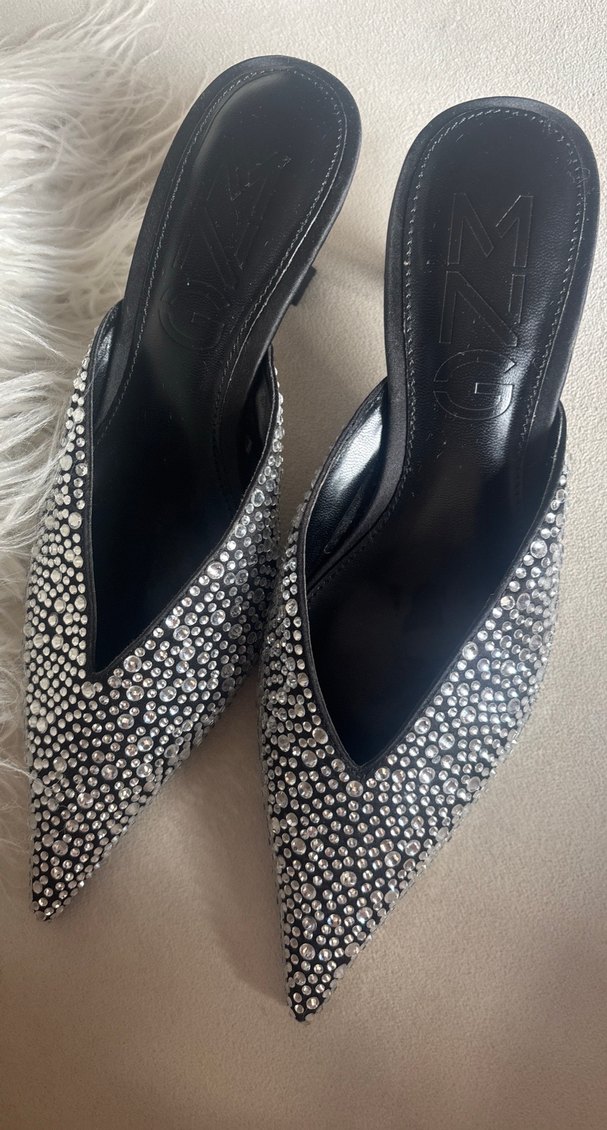 Payetli Mango Sivri Burun Stiletto Terlik - Görsel 5