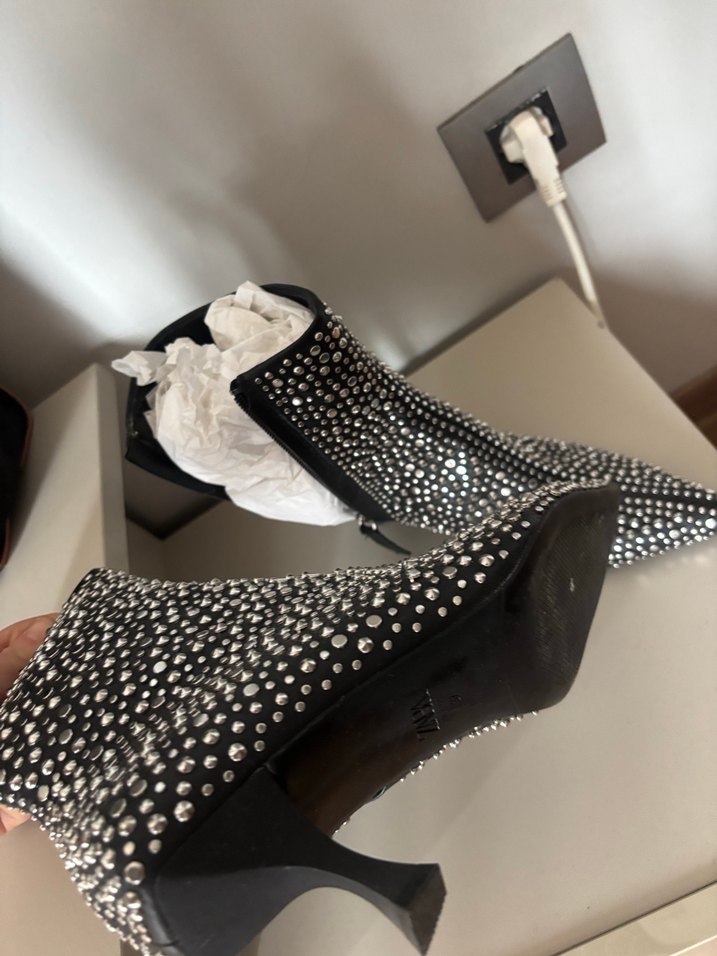 Gri Yılan Desenli Taşlı Stiletto Kadın Bot - Görsel 4