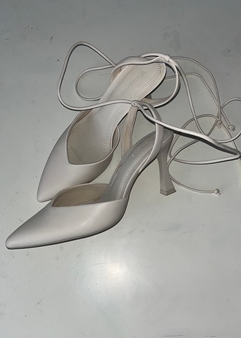 Beyaz İnce Topuklu Minimalist Kadın Abiye Ayakkabı - Görsel 2