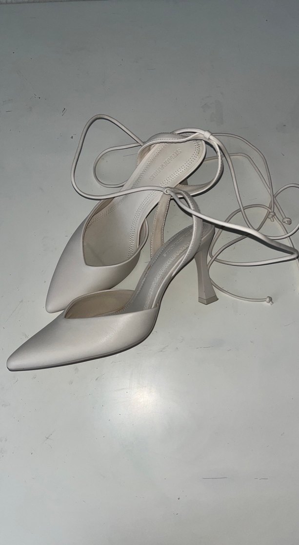 Beyaz İnce Topuklu Minimalist Kadın Abiye Ayakkabı - Görsel 2