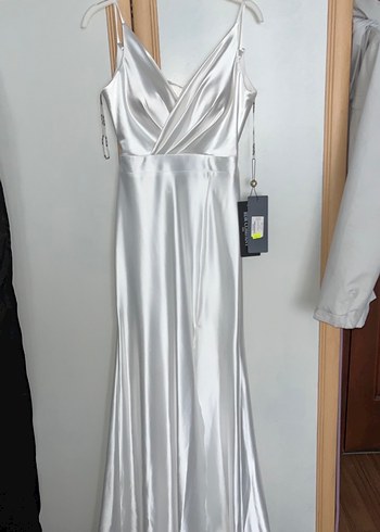 Beya saten V Yakalı Uzun yırtmaçlı Abiye Elbise - Görsel 2