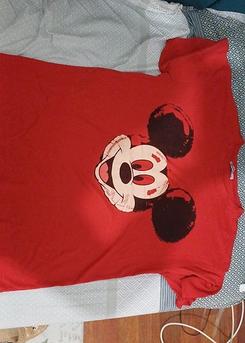 Kırmızı Mickey Mouse Baskılı  Tişört - Görsel 3