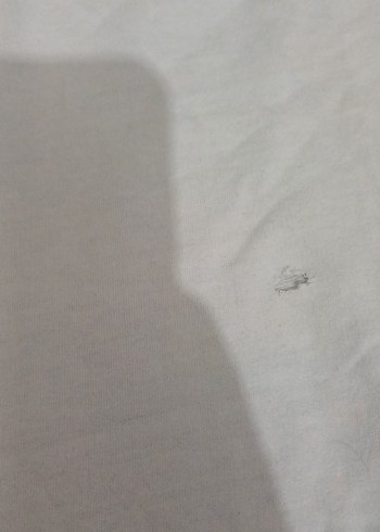 Kadın Beyaz Kapüşonlu Pamuklu Sıfır Kol Tişört - Görsel 3