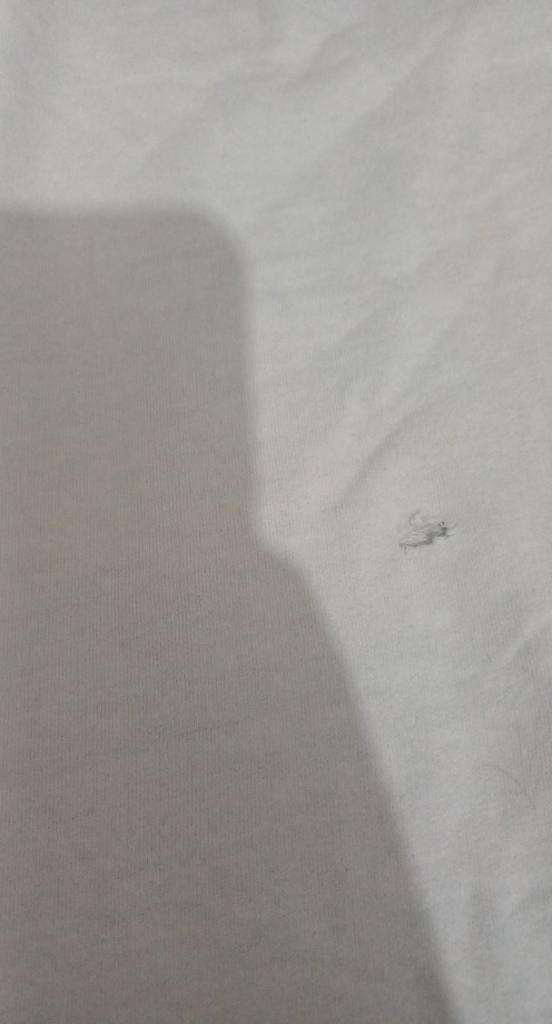 Kadın Beyaz Kapüşonlu Pamuklu Sıfır Kol Tişört - Görsel 3