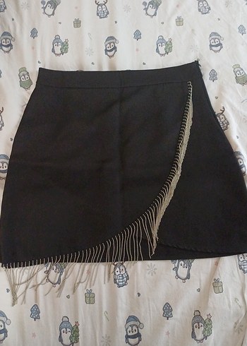 Siyah Drapeli Nakışlı Mini Etek - Görsel 2