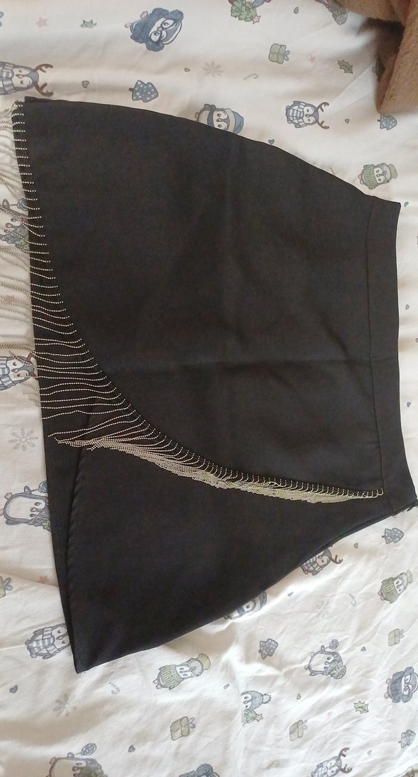 Siyah Drapeli Nakışlı Mini Etek - Görsel 3