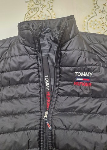 TommyHilfiger Siyah Yakalı Su Geçirmez Street Wear Mont. - Görsel 3
